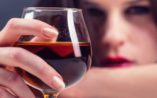 Можно ли пить алкоголь при ВИЧ и СПИДЕ?