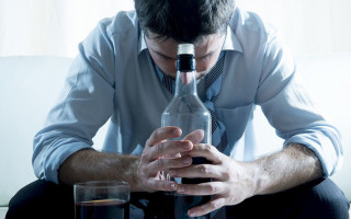 Как принудительно алкоголика положить в психиатрическую больницу