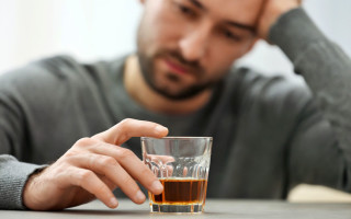 Совместим ли алкоголь и аденома простаты?