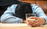 Может ли алкоголизм привести к облысению?
